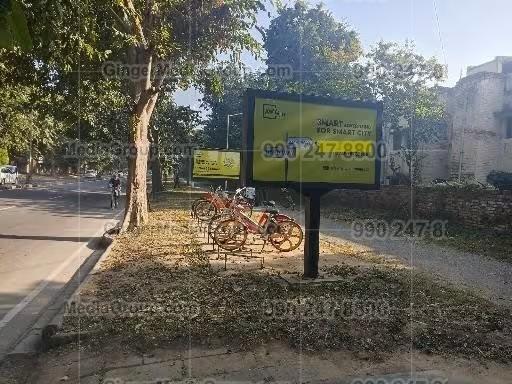 kolkata advertising in bicycle shelter