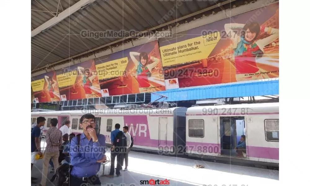 idea sim advertising in kolkata railway station 3