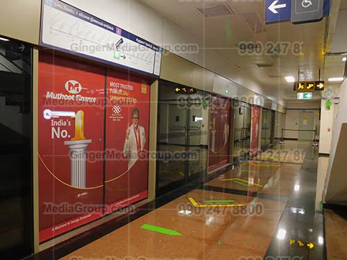 muthoot-finance-glass-branding-on-metro-station-nehru-park-chennai-advertising-5 - Ginger Media Group muthoot finance glass branding on metro station nehru park chennai advertising 5