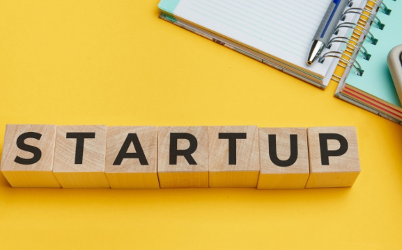 Startup brand planning growth using cab advertising strategies in Delhi NCR